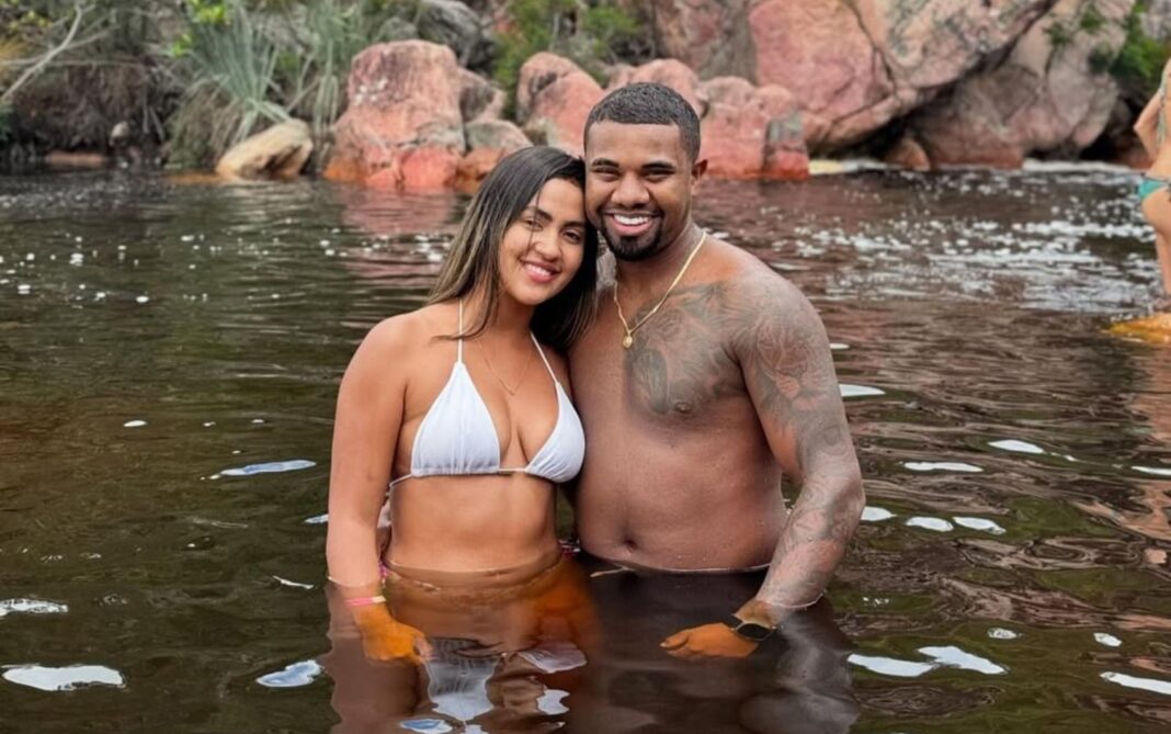 Aos prantos, ex-BBB Davi Brito anuncia término de namoro após revelar que será pai: 'Não me quer mais' | Bahia
