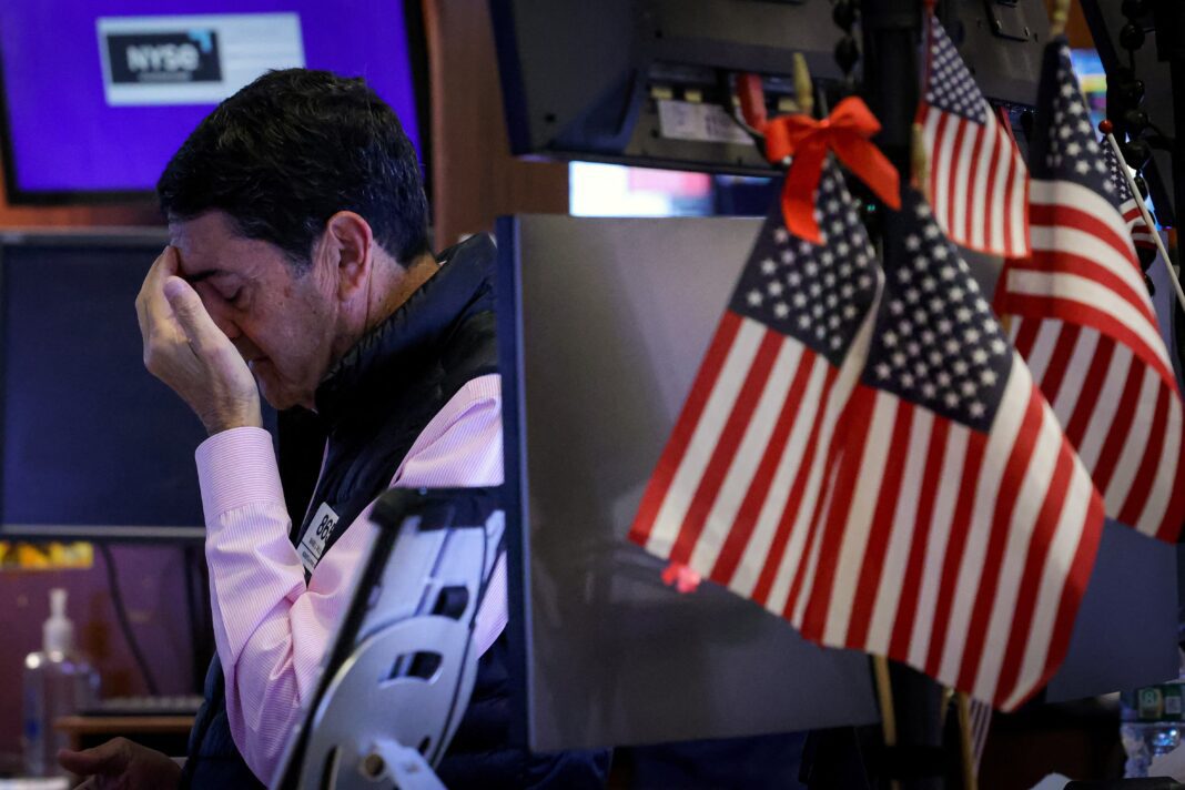 Dólar, bolsas, ouro: o impacto do tarifaço de Trump nos mercados
