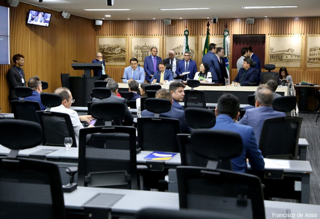 Justiça do RN suspende ato da Câmara de Natal que concedeu título de cidadão natalense a Jair Bolsonaro | Rio Grande do Norte
