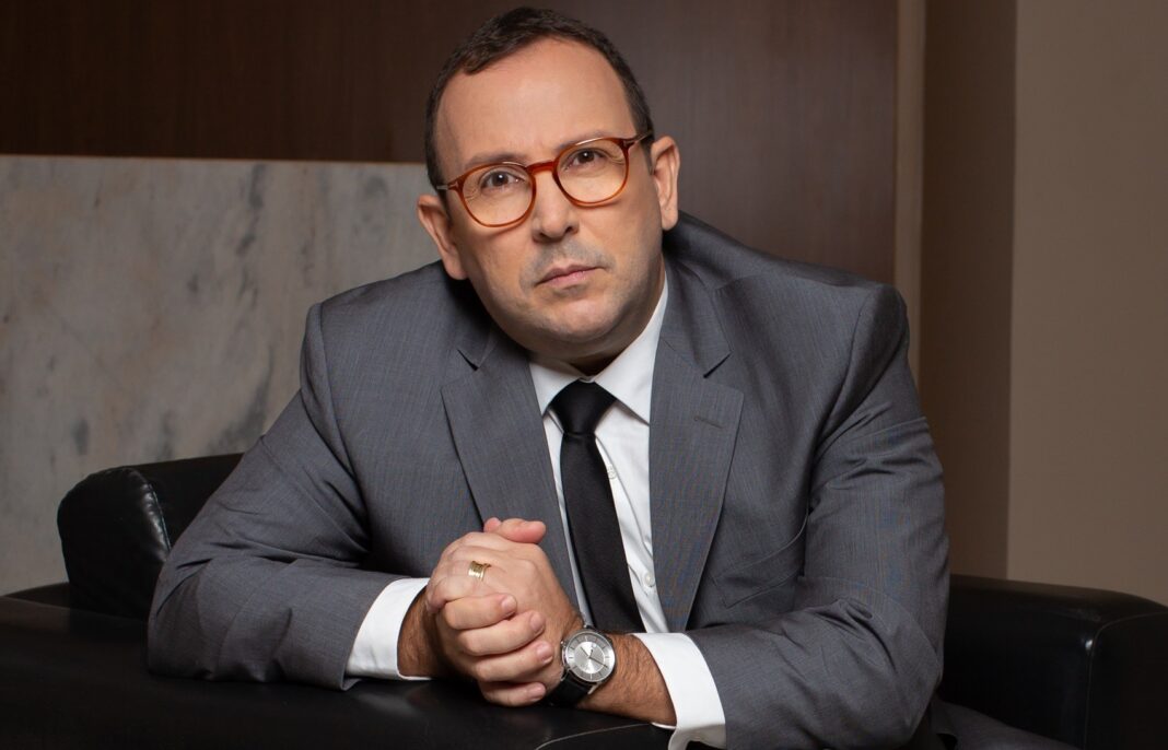 Professor, advogado e torcedor do Santa Cruz: saiba quem era Fábio Milhomens, que morreu dentro de academia em Boa Viagem | Pernambuco
