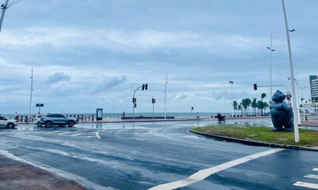 Sem praia no fim de semana: Inmet emite alerta de chuvas intensas para toda Bahia | Bahia
