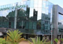 Médicos têm até 26 de agosto para se adaptar sobre uso de IA