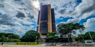 BC reduz juros básicos para 14,75% ao ano