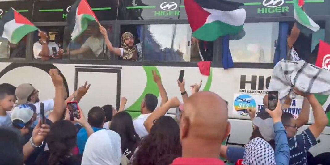 Israel pede que Egito detenha marcha a Gaza e 200 são deportados
