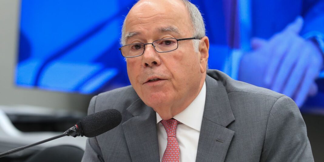 Itamaraty tenta retirada de políticos brasileiros via Jordânia
