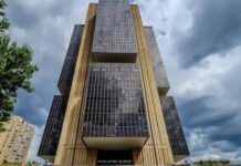 Banco Central Reduz Juros Para 14,5% E Mantém Cautela Diante De Cenário Externo