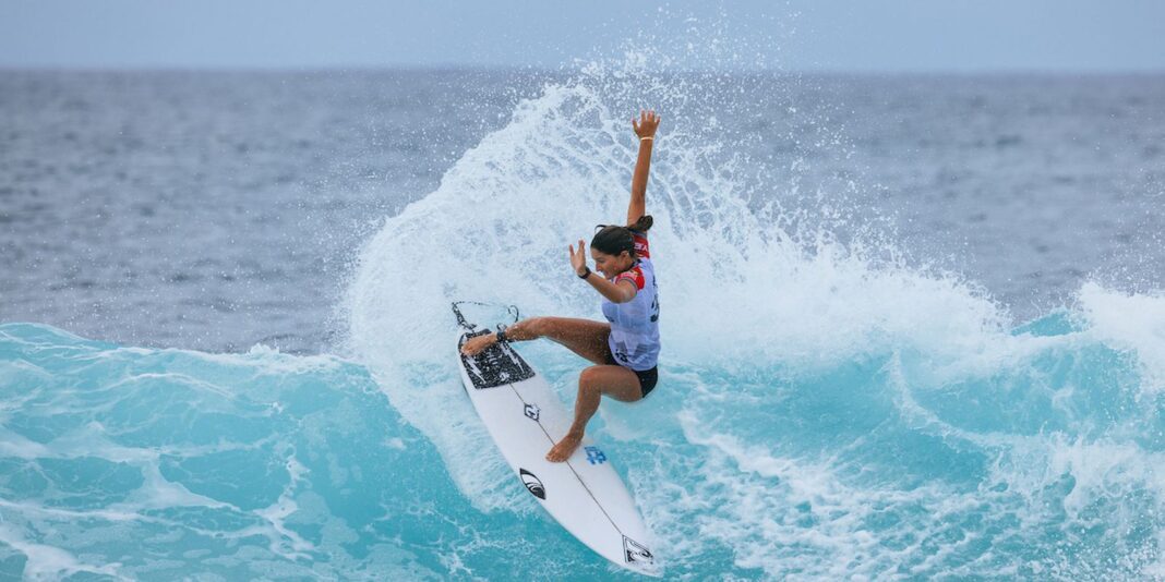 Liga Mundial de Surfe terá novo formato em 2006 e final no Havaí