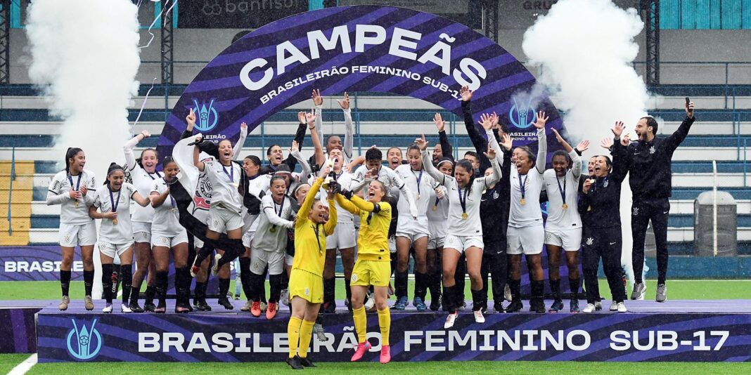 Corinthians vence Grêmio e conquista Brasileiro Feminino Sub-17