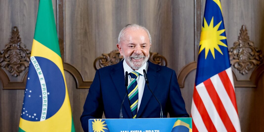 Lula participa de Cúpula da Ásia do Leste
