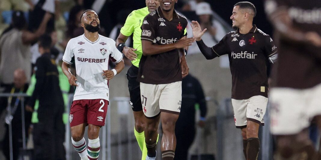 Rayan decide mais uma vez e Vasco derrota o Fluminense Rayan decide mais uma vez e Vasco derrota o Fluminense no Maracanã