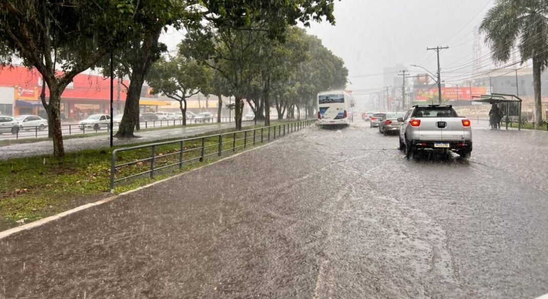 Feira De Santana Cria Linha Direta Para Emergências Em Período De Chuva