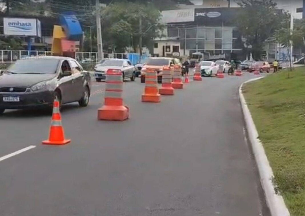Obras Causam Restrição Em Avenida De Salvador