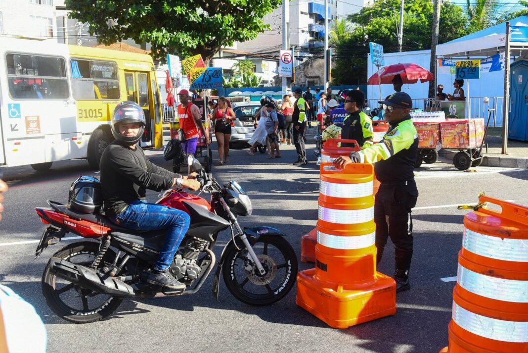 'Pipoco' De Leo Santana Provoca Alterações No Trânsito Na Barra