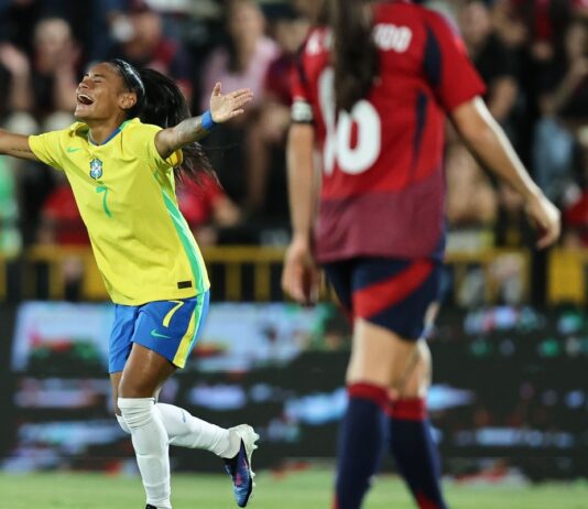 Câmara aprova lei com medidas para promover futebol feminino no país Seleção feminina derrota Costa Rica em primeiro amistoso de 2026