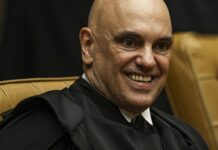 Na primeira sessão de julgamento do STF, Moraes repudia ataques ao STF
