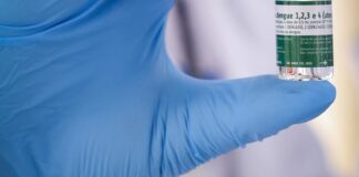 São Paulo amplia vacinação contra dengue para todos que atuam na saúde