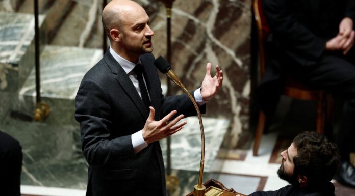 Após encontro com Israel, ministro francês não vê fim próximo a guerra Após encontro com Israel, ministro francês não vê fim próximo a guerra