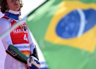 Após o ouro olímpico, Lucas Pinheiro volta a ser campeão na Eslovênia Após o ouro olímpico, Lucas Pinheiro volta a ser campeão na Eslovênia