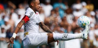 Neymar passa em branco na véspera de última convocação antes da Copa Neymar passa em branco na véspera de última convocação antes da Copa