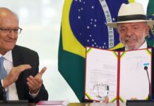 Lula assina decreto que promulga acordo UE-Mercosul