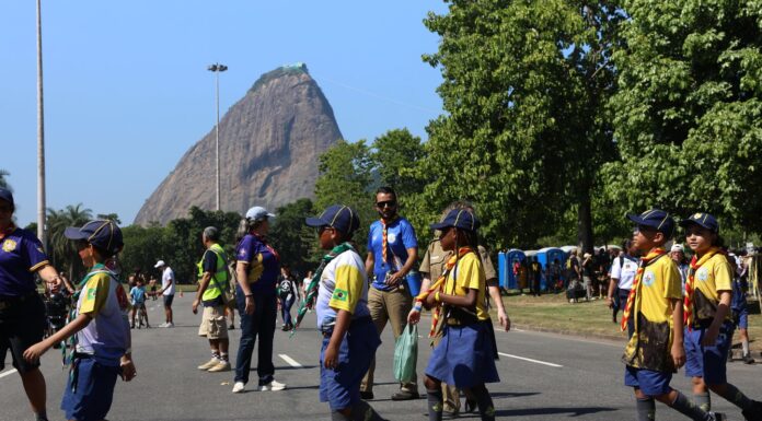 Movimento escoteiro reúne mais de 4 mil pessoas em evento no Rio