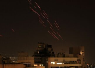 EUA confirmam reunião neste sábado para tentar acordo com o Irã