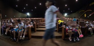 Sessões Azuis permitem inclusão do público TEA em eventos culturais