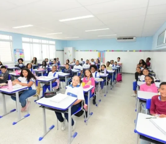 Após Acordo Com O MP-BA, SMED Reabre Matrículas De Escola Municipal No Rio Sena Após Acordo Com O MP-BA, SMED Reabre Matrículas De Escola Municipal No Rio Sena