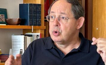 Hiperglobalização está em crise, diz economista Eduardo Giannetti Hiperglobalização está em crise, diz economista Eduardo Giannetti