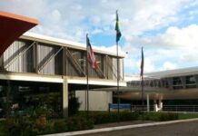 Homem é Morto Após Atacar Segurança No Fórum Eleitoral De Camaçari Homem é Morto Após Atacar Segurança No Fórum Eleitoral De Camaçari