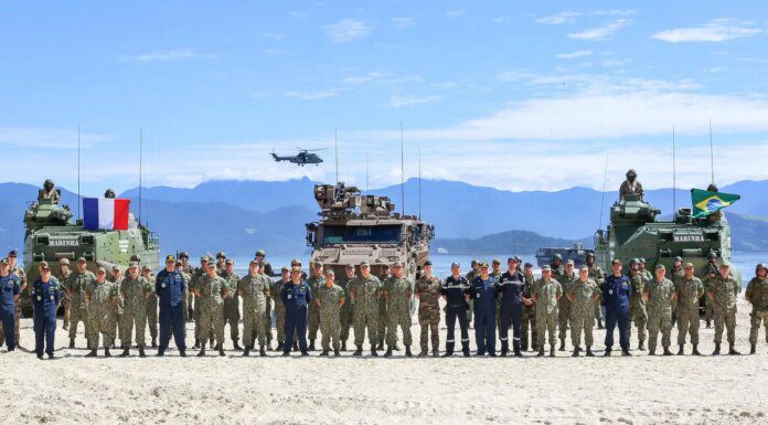 Marinha francesa realiza missão de formação no Brasil Marinha francesa realiza missão de formação no Brasil