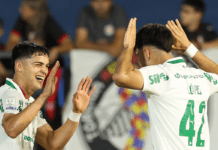 Palmeiras derrota Bragantino para manter liderança no Brasileiro Palmeiras derrota Bragantino para manter liderança no Brasileiro