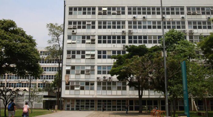 Após acordo com reitoria, funcionários da USP encerram greve