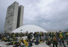 Moraes concede prisão domiciliar a idosos condenados pelo 8 de Janeiro