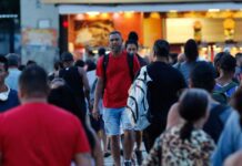 Desemprego chega a 5,8% no trimestre encerrado em abril, diz IBGE