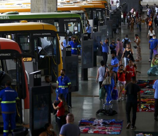 Tarifa zero no transporte poderia ser novo Bolsa Família, diz estudo