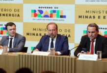 Governo cria subsídio de até R$ 0,89 para segurar preço da gasolina