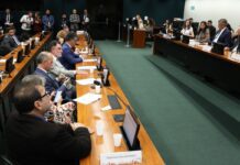 CCJ volta a discutir redução da maioridade penal nesta terça-feira