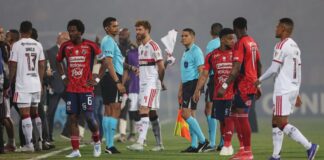 Jogo do Flamengo na Libertadores é cancelado por atos de vandalismo Jogo do Flamengo na Libertadores é cancelado por atos de vandalismo
