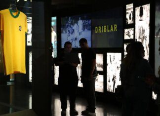 Museu do Futebol lança exposição sobre camisas da seleção brasileira Museu do Futebol lança exposição sobre camisas da seleção brasileira