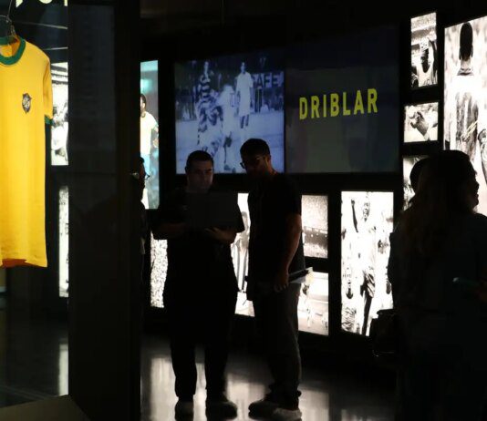 Museu do Futebol lança exposição sobre camisas da seleção brasileira Museu do Futebol lança exposição sobre camisas da seleção brasileira