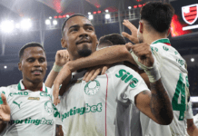 Palmeiras derrota Fla e amplia vantagem na liderança do Brasileiro Palmeiras derrota Fla e amplia vantagem na liderança do Brasileiro