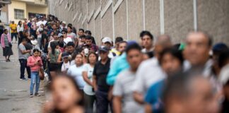 Peru: esquerda enfrenta Fujimori em 2º turno após apuração tumultuada Peru: esquerda enfrenta Fujimori em 2º turno após apuração tumultuada