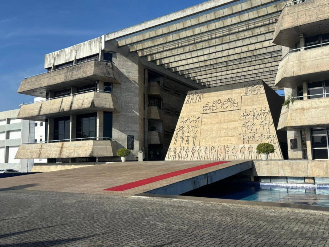 Servidores Da Bahia Poderão Converter Licença-prêmio Em Dinheiro Após Aprovação De Projeto Na Alba