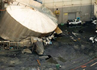 Washington: 11 pessoas estão desaparecidas após rompimento de tanque Washington: 11 pessoas estão desaparecidas após rompimento de tanque