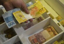 Inflação usada para corrigir salários acumula 4,11% em 12 meses