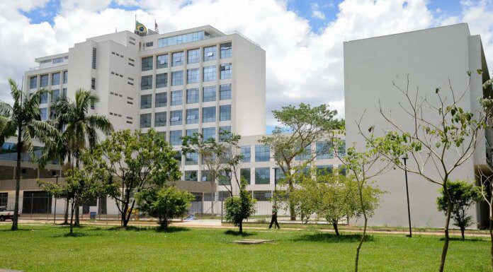 PM desocupa estudantes da reitoria da USP