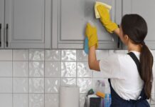 Empregadas domésticas ainda sofrem com baixos salários