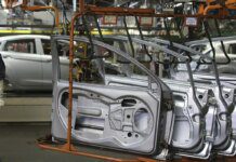 Indústria nacional varia 0,1% em março e acumula alta de 3,1% em 2026