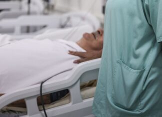 Quase mil médicos sofreram agressão no trabalho no RJ desde 2018